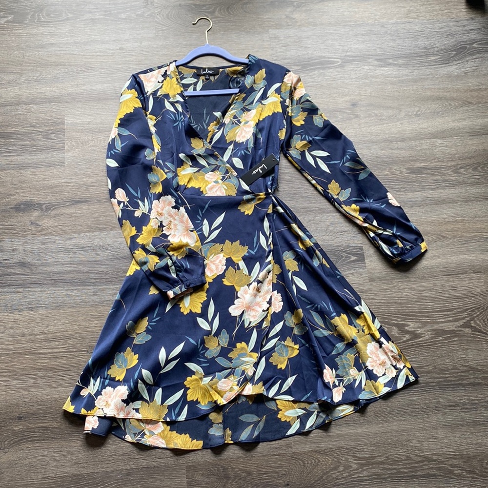 NWT | Lulu’s | Wedding Guest Dress | Satin | Wrap